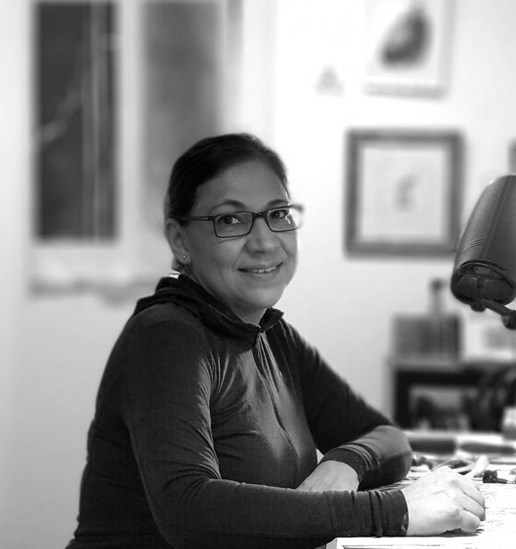 Claudia Valdes in studio