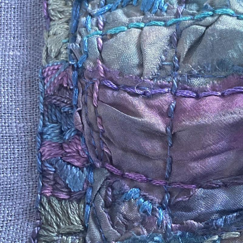 Anna Nilsson, Detalj ur fria vatten,, fritt broderi på silke/linne, 40x40 cm (hela), 2024, eget foto