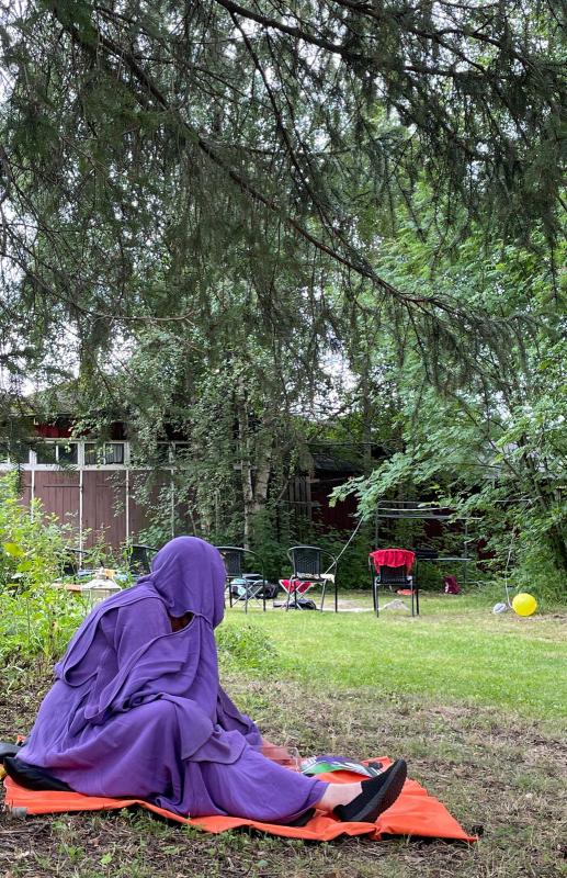 Sirpa Heikkinen: Muisto Metsälammesta performanssi Kuvaaja Riikka Kontio