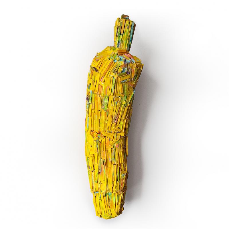 Aaron Hermunen, Kuoren alta 2 (2024, puu, akryyli, 65x15cm). Kuva: Aaron Hermunen 