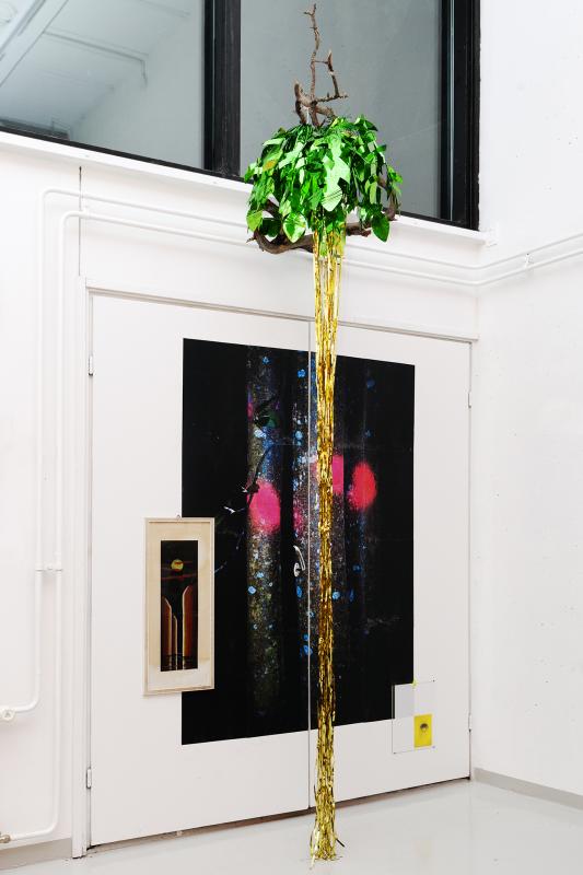 No Place Like

Installation

two doors, wheatpasted laserprints, gel medium
second hand art work (signed CR-55)
glass, nails, tape, used A4 sticker paper
two second hand plastic palm trees, found wooden branch, lacker

285 x 50 x 180 cm

2025