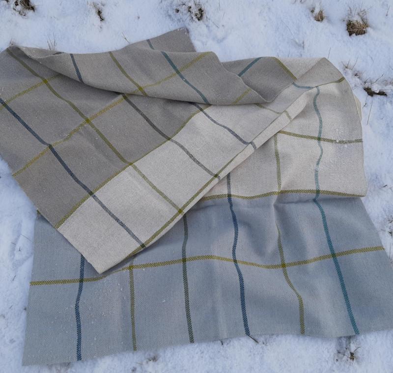 Kylpypyyhe "Ruutu", puuvillapellavaa, kangaspuilla kudottu ruututoimikas, 85 cm x 150 cm
