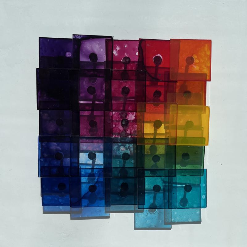 In Relation to Shadow III, 2021
Glass, paint, magnet, 35 x 35 cm