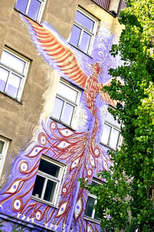Hub Feenix julkisivun muraali, kuva Mia Järvisalo
